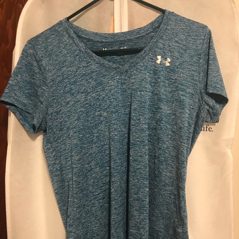 UNDER ARMOR T-SHIRT